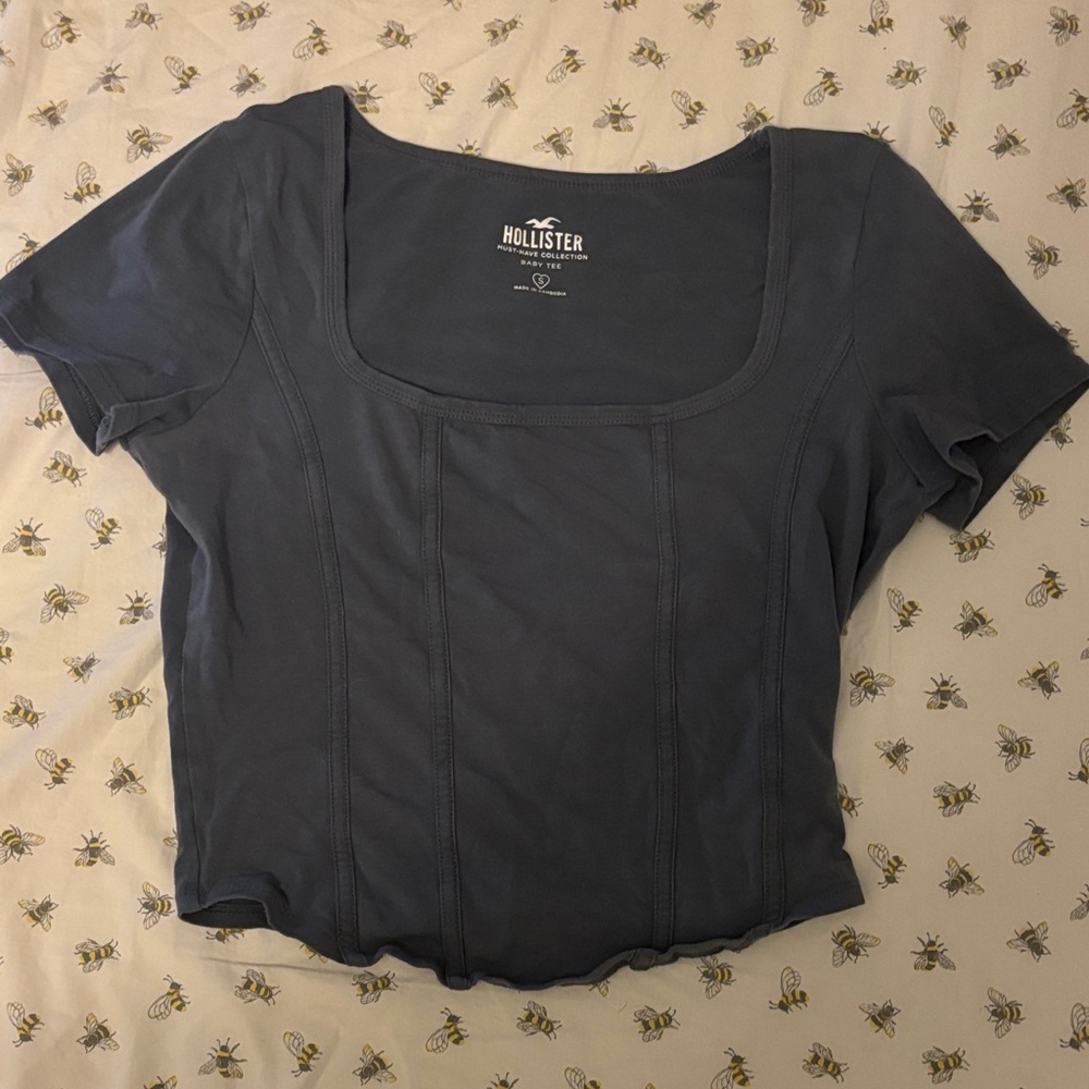 Hollister Women's Charcoal Top